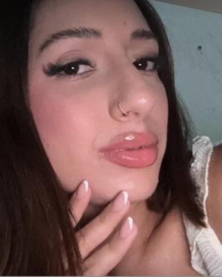 JÚLIA LUPATO — criadora
