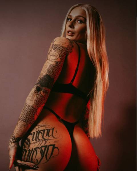 LemonLux — den danske OnlyFans-model fra København