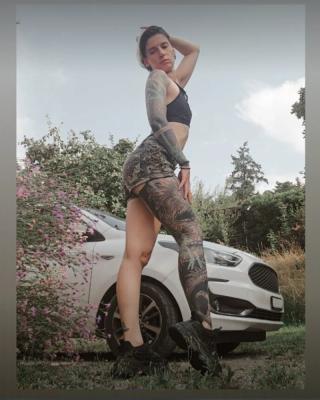 Minaa GinTy — Model